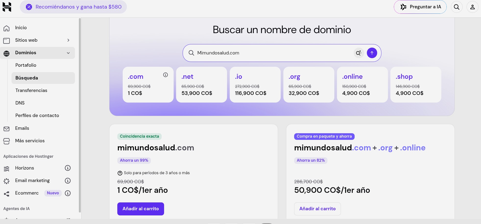 Buscador de dominios de Hostinger mostrando opciones de extensión .com, .net y .online para crear un sitio de marketing de afiliados